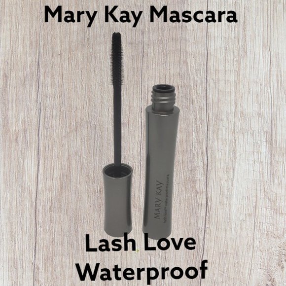 Mary Kay Lash Love Waterproof Mascara - Picture 1 of 6